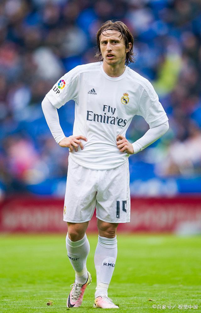 英超-赖斯双响 阿森纳3-2逆转伯恩茅斯迎联赛5连胜